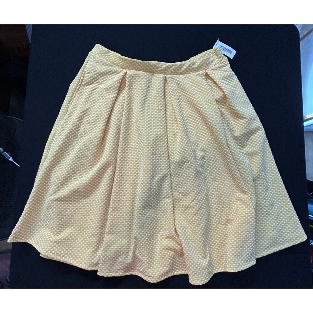 NWT LuLaRoe XL Madison Skirt Yellow White Polka Dot Textured Pleated Pockets